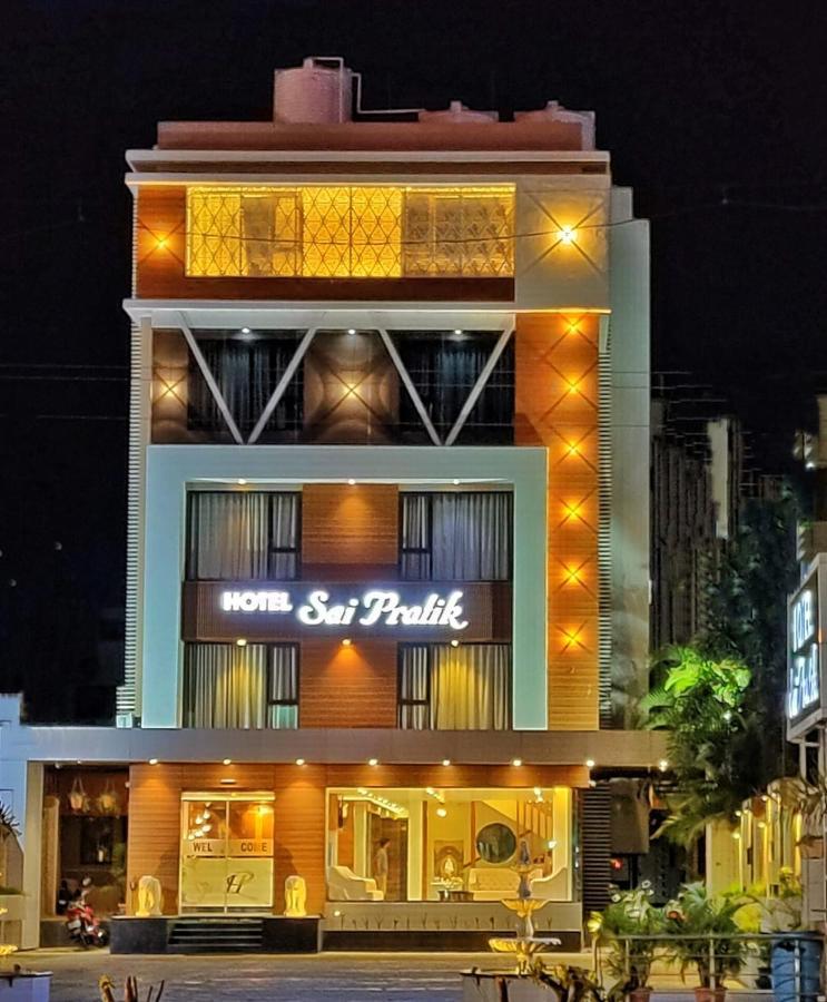 Hotel Sai Pratik, Newly Built Up, Complimentary Shuttle To The Temple 쉬르디 외부 사진